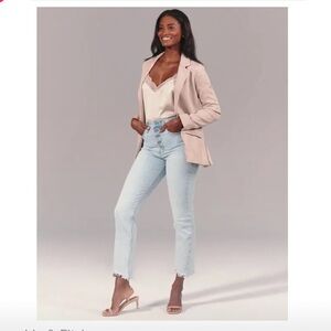 Abercrombie and Fitch The High Rise Ankle Straight Jean 28 6 Regular Distressed